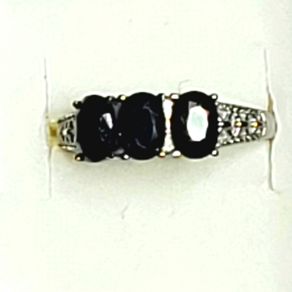 Sapphire 3 Stone Ring